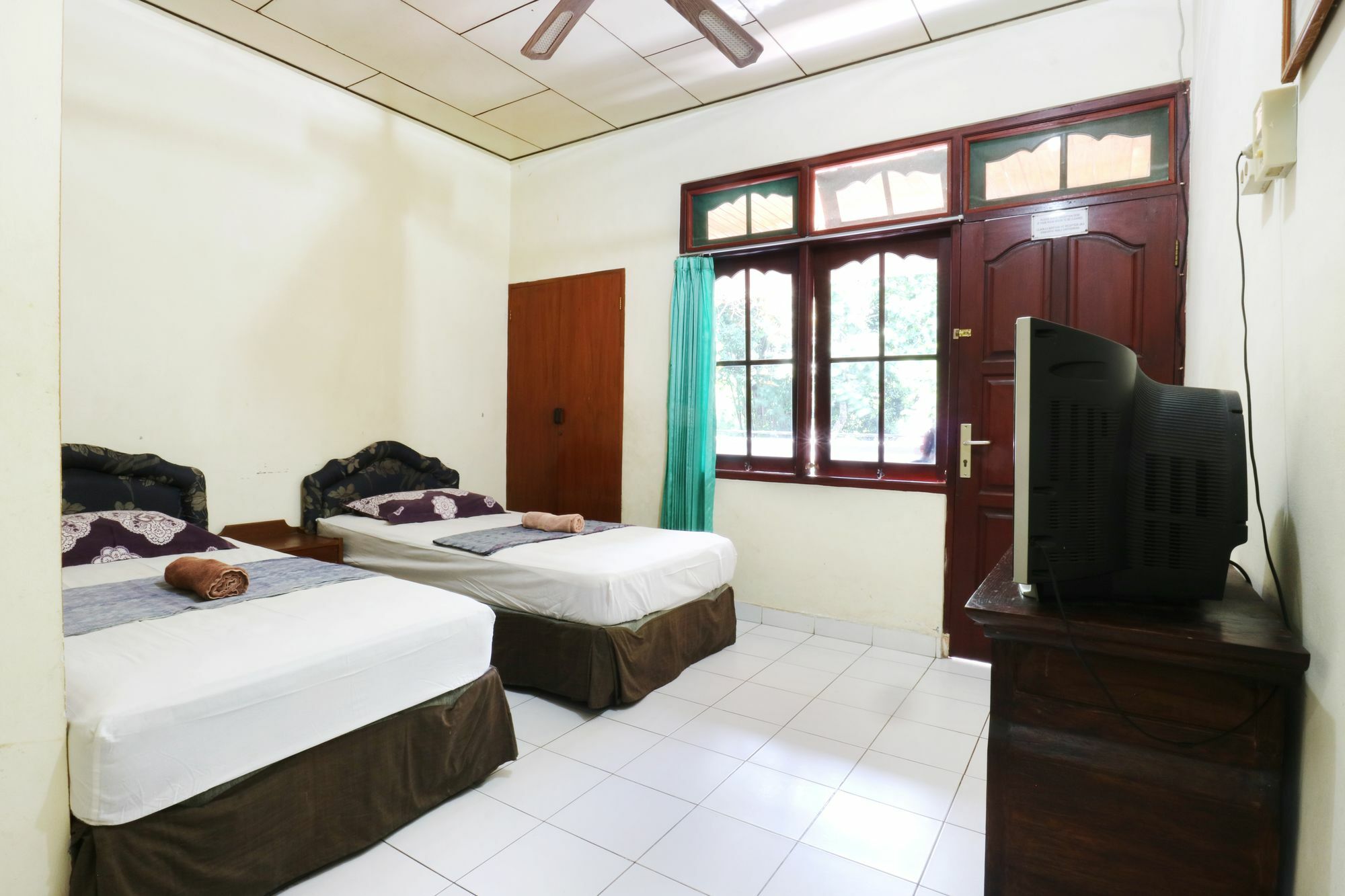 Mustika Inn Kuta Lombok Exterior foto